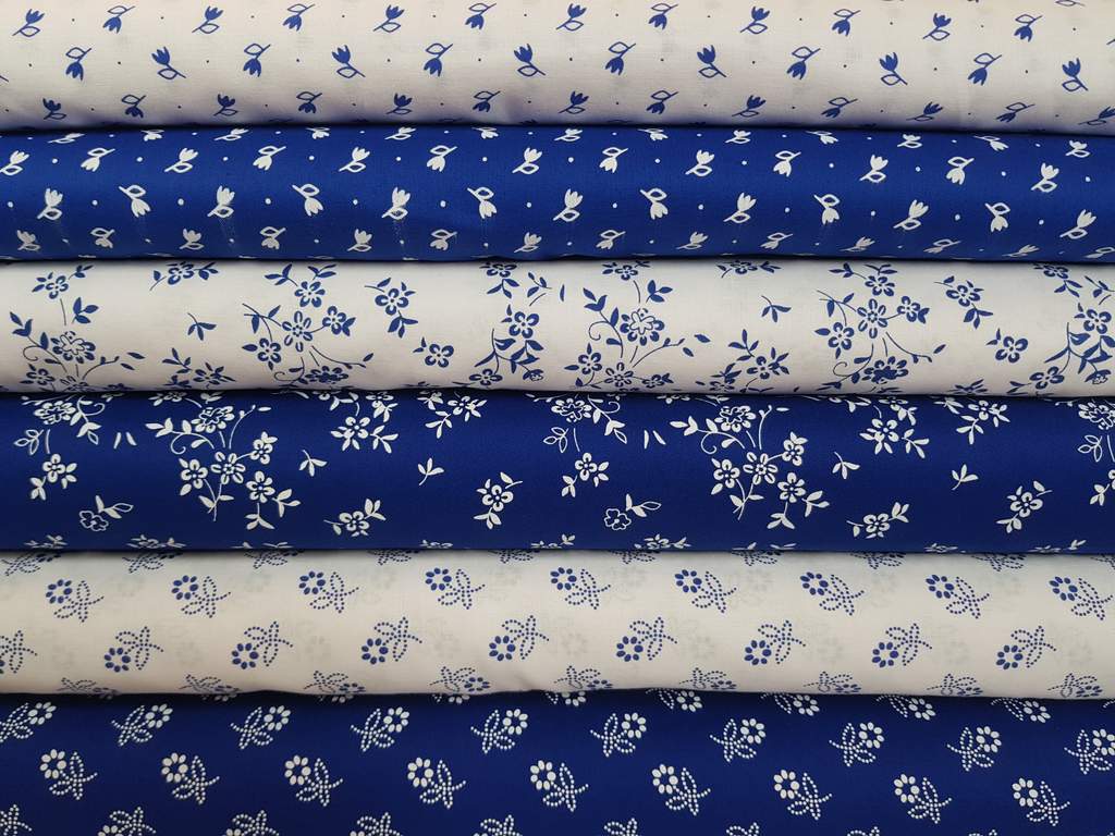 Kékfestőmintás vásznak