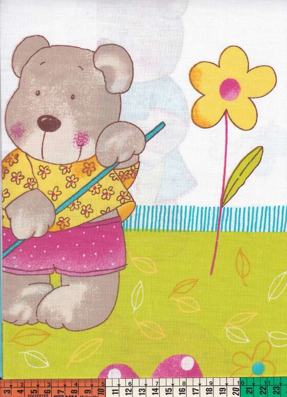 Zöld alapon bordürös gereblyéző macik